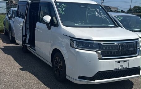 Honda Stepwgn, 2022 год, 2 800 000 рублей, 29 фотография