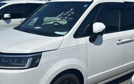 Honda Stepwgn, 2022 год, 2 800 000 рублей, 30 фотография