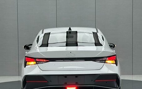 Hyundai Elantra, 2022 год, 1 160 000 рублей, 6 фотография
