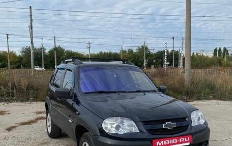 Chevrolet Niva I рестайлинг, 2015 год, 640 000 рублей, 2 фотография