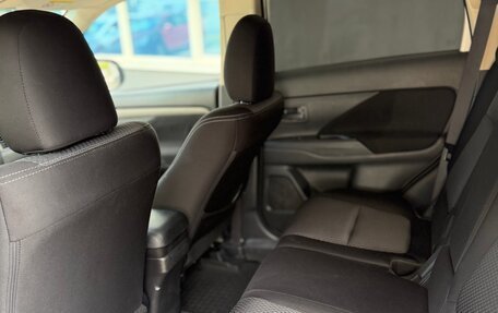 Mitsubishi Outlander III рестайлинг 3, 2017 год, 1 650 000 рублей, 24 фотография