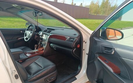 Toyota Camry, 2014 год, 1 470 000 рублей, 11 фотография