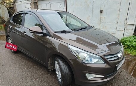 Hyundai Solaris II рестайлинг, 2014 год, 680 000 рублей, 2 фотография