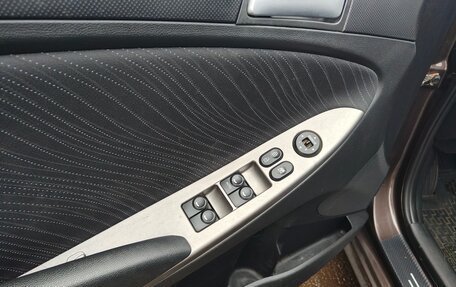 Hyundai Solaris II рестайлинг, 2014 год, 680 000 рублей, 13 фотография