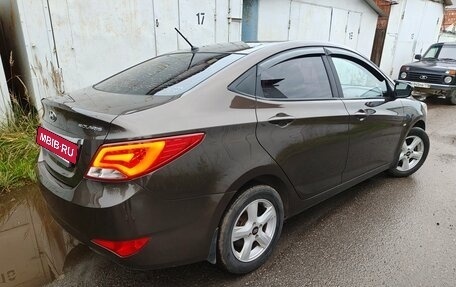 Hyundai Solaris II рестайлинг, 2014 год, 680 000 рублей, 3 фотография