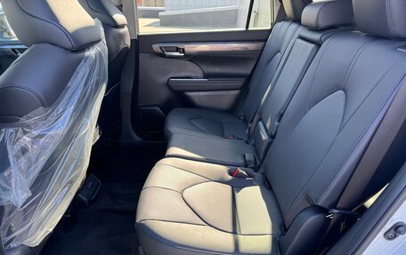 Toyota Highlander, 2026 год, 5 350 000 рублей, 24 фотография
