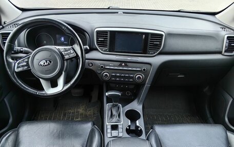 KIA Sportage IV рестайлинг, 2018 год, 1 990 000 рублей, 4 фотография