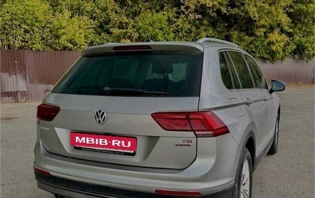 Volkswagen Tiguan II, 2017 год, 1 970 000 рублей, 3 фотография