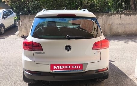 Volkswagen Tiguan I, 2016 год, 1 450 000 рублей, 2 фотография
