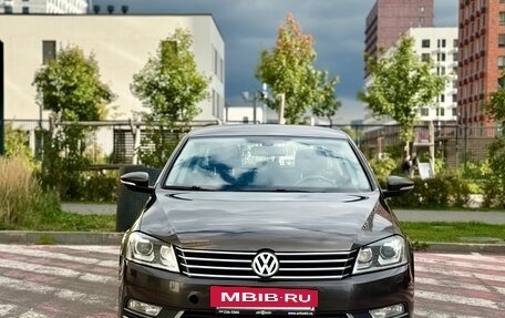 Volkswagen Passat B7, 2012 год, 1 055 099 рублей, 2 фотография