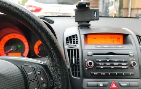 KIA cee'd I рестайлинг, 2009 год, 700 000 рублей, 15 фотография