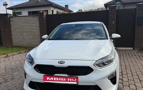 KIA cee'd III, 2018 год, 1 700 000 рублей, 2 фотография