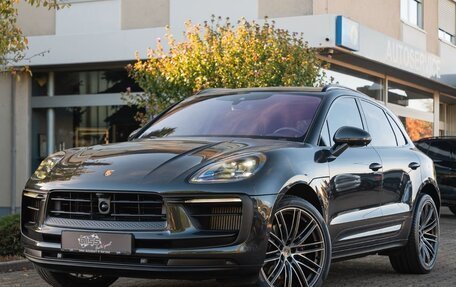 Porsche Macan I рестайлинг, 2023 год, 8 990 000 рублей, 2 фотография