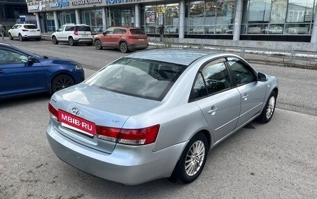 Hyundai Sonata VI, 2007 год, 530 000 рублей, 4 фотография