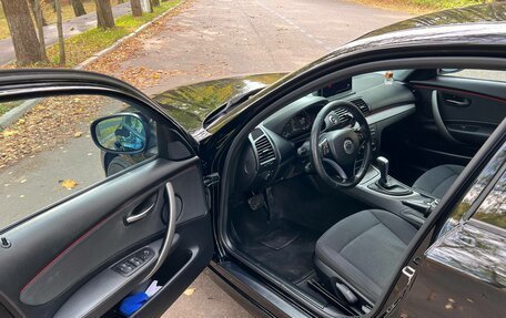 BMW 1 серия, 2011 год, 700 000 рублей, 4 фотография