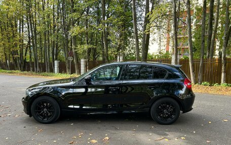 BMW 1 серия, 2011 год, 700 000 рублей, 3 фотография