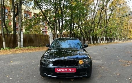 BMW 1 серия, 2011 год, 700 000 рублей, 5 фотография