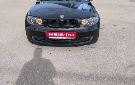 BMW 1 серия, 2011 год, 700 000 рублей, 18 фотография