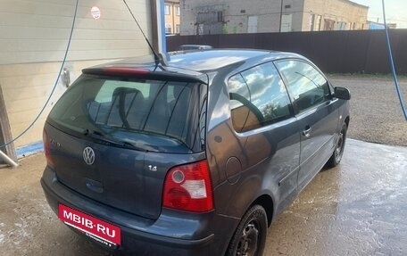 Volkswagen Polo IV рестайлинг, 2002 год, 210 000 рублей, 3 фотография