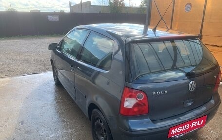 Volkswagen Polo IV рестайлинг, 2002 год, 210 000 рублей, 2 фотография