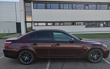 BMW 5 серия, 2009 год, 1 000 000 рублей, 3 фотография