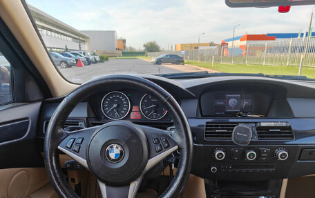 BMW 5 серия, 2009 год, 1 000 000 рублей, 10 фотография