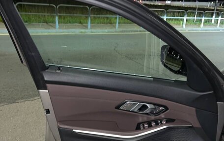 BMW 3 серия, 2021 год, 3 900 000 рублей, 13 фотография