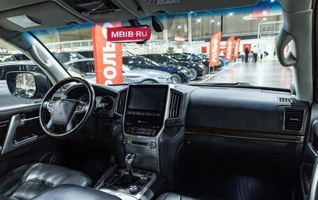 Toyota Land Cruiser 200, 2019 год, 7 500 000 рублей, 11 фотография