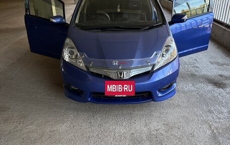 Honda Fit Shuttle I рестайлинг, 2012 год, 1 100 000 рублей, 2 фотография