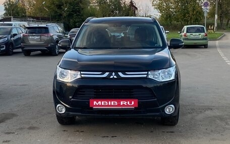 Mitsubishi Outlander III рестайлинг 3, 2012 год, 1 350 000 рублей, 9 фотография