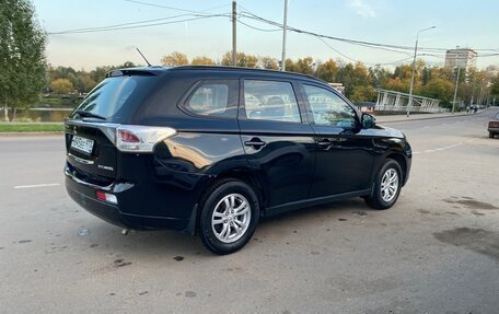 Mitsubishi Outlander III рестайлинг 3, 2012 год, 1 350 000 рублей, 22 фотография