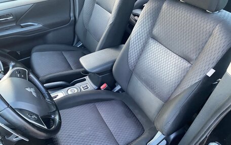 Mitsubishi Outlander III рестайлинг 3, 2012 год, 1 350 000 рублей, 36 фотография