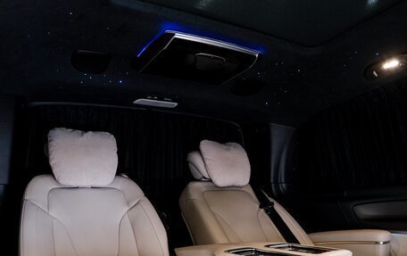 Mercedes-Benz V-Класс, 2023 год, 9 200 000 рублей, 29 фотография