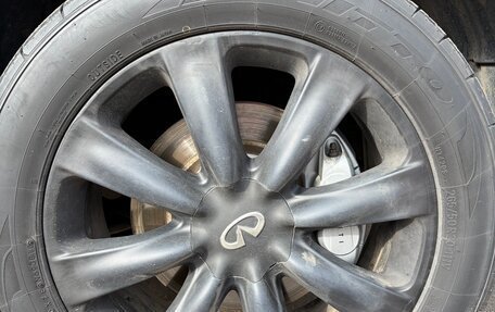 Infiniti FX I, 2007 год, 950 000 рублей, 10 фотография