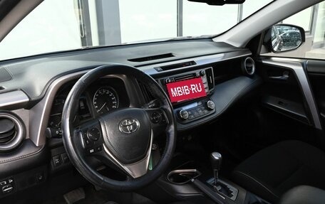 Toyota RAV4, 2015 год, 2 225 000 рублей, 15 фотография