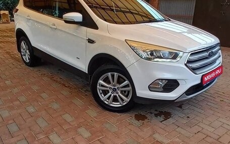 Ford Kuga III, 2017 год, 1 500 000 рублей, 1 фотография