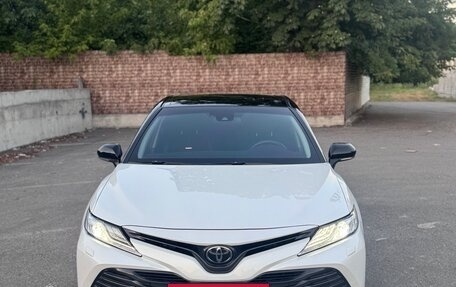 Toyota Camry, 2020 год, 2 790 000 рублей, 2 фотография
