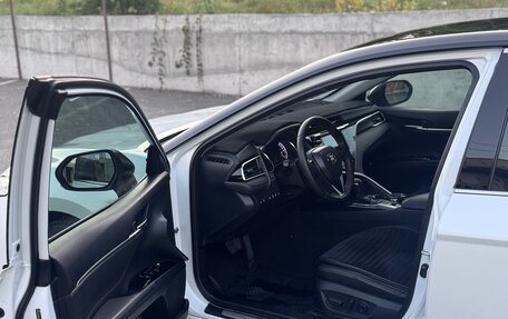Toyota Camry, 2020 год, 2 790 000 рублей, 8 фотография