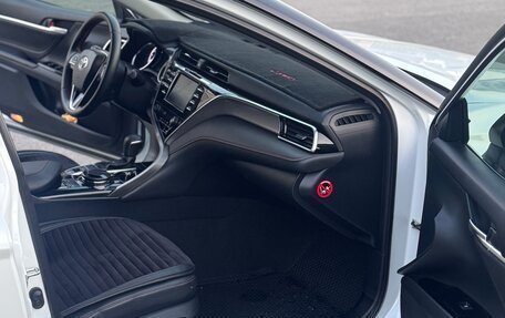 Toyota Camry, 2020 год, 2 790 000 рублей, 13 фотография