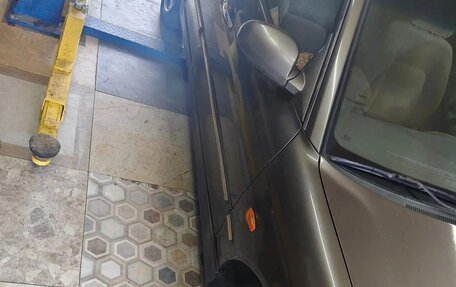 KIA Magentis I, 2001 год, 300 000 рублей, 5 фотография