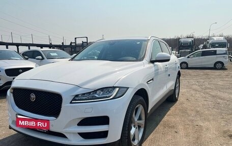 Jaguar F-Pace, 2018 год, 2 600 000 рублей, 2 фотография