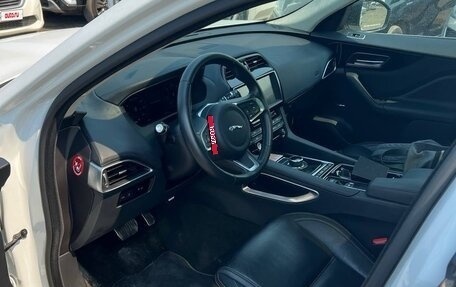 Jaguar F-Pace, 2018 год, 2 600 000 рублей, 5 фотография