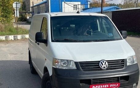 Volkswagen Transporter T5 рестайлинг, 2007 год, 770 000 рублей, 2 фотография