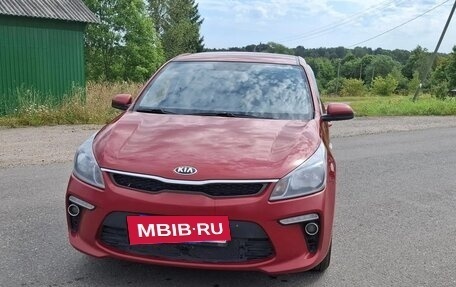 KIA Rio IV, 2019 год, 935 000 рублей, 4 фотография