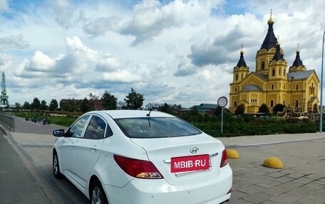 Hyundai Solaris II рестайлинг, 2016 год, 890 000 рублей, 5 фотография