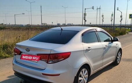 KIA Rio III рестайлинг, 2015 год, 980 000 рублей, 3 фотография