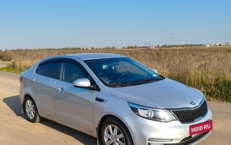 KIA Rio III рестайлинг, 2015 год, 980 000 рублей, 4 фотография