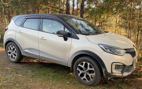 Renault Kaptur I рестайлинг, 2017 год, 1 300 000 рублей, 2 фотография
