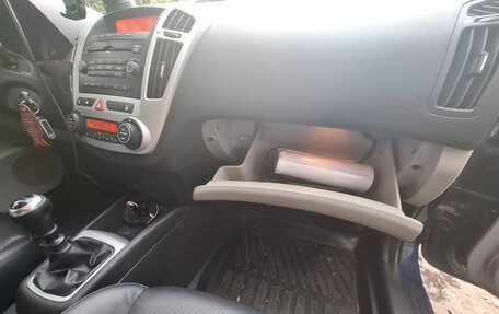 KIA cee'd I рестайлинг, 2009 год, 900 000 рублей, 7 фотография