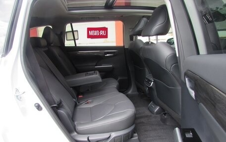 Toyota Highlander, 2026 год, 5 190 000 рублей, 11 фотография